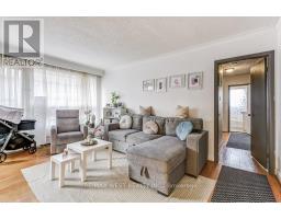 136 Portland Street, Image 3