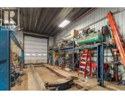 8102 Manning Avenue, Fort Mcmurray, AB T9H1V7 Photo 5