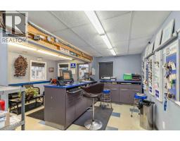 8102 Manning Avenue, Fort Mcmurray, AB T9H1V7 Photo 2