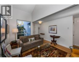 Ensuite - 1769 Bay St, Victoria, BC V8R2B9 Photo 4