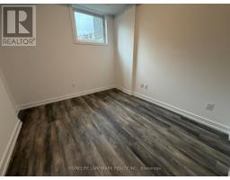 218 3 Bancroft Lane, Richmond Hill, ON L4E1M1 Photo 2