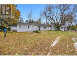 Living room - 696 Catering Road S, Georgina, ON L0E1R0 Photo 5
