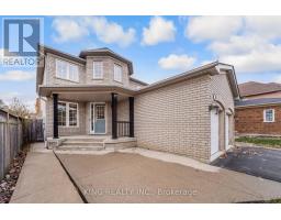 Bathroom - 23 Himalaya Street, Brampton, ON L6R2L8 Photo 2
