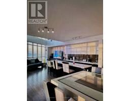 Kitchen - Ph 06 21 Iceboat Terrace, Toronto, ON M5V4A9 Photo 4