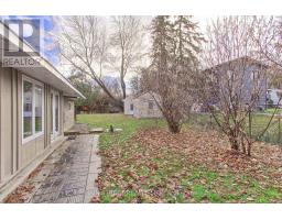Bedroom 2 - 1021 Goshen Road, Innisfil, ON L9S2B5 Photo 5