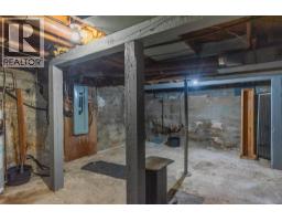 Full bathroom - 35 Lahue Road, Fruitvale, BC V0G1L0 Photo 3