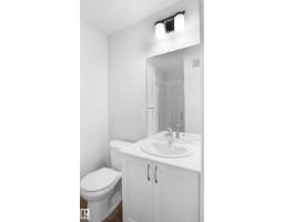 Kitchen - 128 Copperhaven Dr, Spruce Grove, AB T7X0Y6 Photo 3