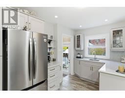 Bedroom 3 - 994 County Rd 19 Road, Selwyn, ON K9J6X2 Photo 4