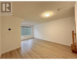 1210 29 Rosebank Drive, Image 3