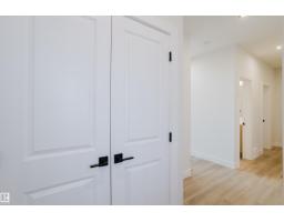 Primary Bedroom - 296 Munn Wy, Leduc, AB T9E1V1 Photo 4