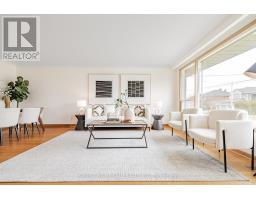 Bathroom - 105 Crestwood Road, Vaughan, ON L4J1A7 Photo 2