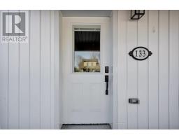 Bathroom - 133 Emery Street E, London South, ON N6C2C9 Photo 5