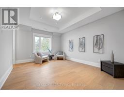 18 Aneta Circle, Image 3