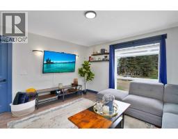 Living room - 17 Hummingbird Lane, Half Moon Bay, AB T4S1S1 Photo 5