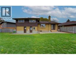 Bedroom - 26 Camden Place, Kitchener, ON N2B1P8 Photo 3
