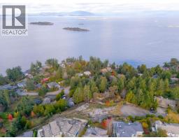 1929 Highland Rd, Nanoose Bay, BC V9P9H6 Photo 5