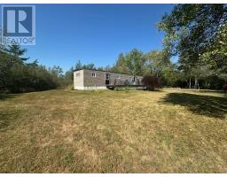 Eat in kitchen - 7571 Highway 354, North Noel Road, NS B0N1T0 Photo 4