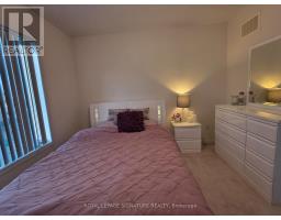 Kitchen - 164 3050 Erin Center, Mississauga, ON L5M0P5 Photo 3