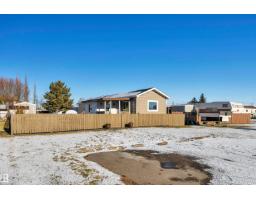 Primary Bedroom - 48 Calmar Mobile Home Park, Calmar, AB T0C0V0 Photo 3