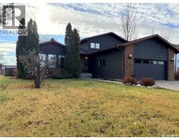 Living room - 909 Larson Crescent, Eston, SK S0L1A0 Photo 2