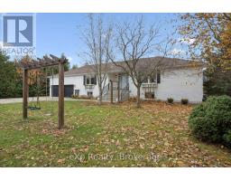 Bathroom - 7223 Wellington Rd 51 Road, Guelph Eramosa, ON N0B1B0 Photo 5