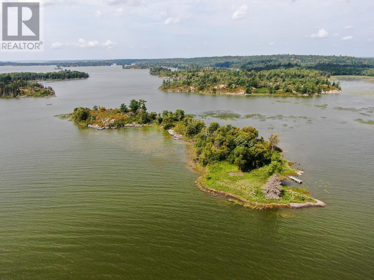 Sabaskong Bay Island G 2217