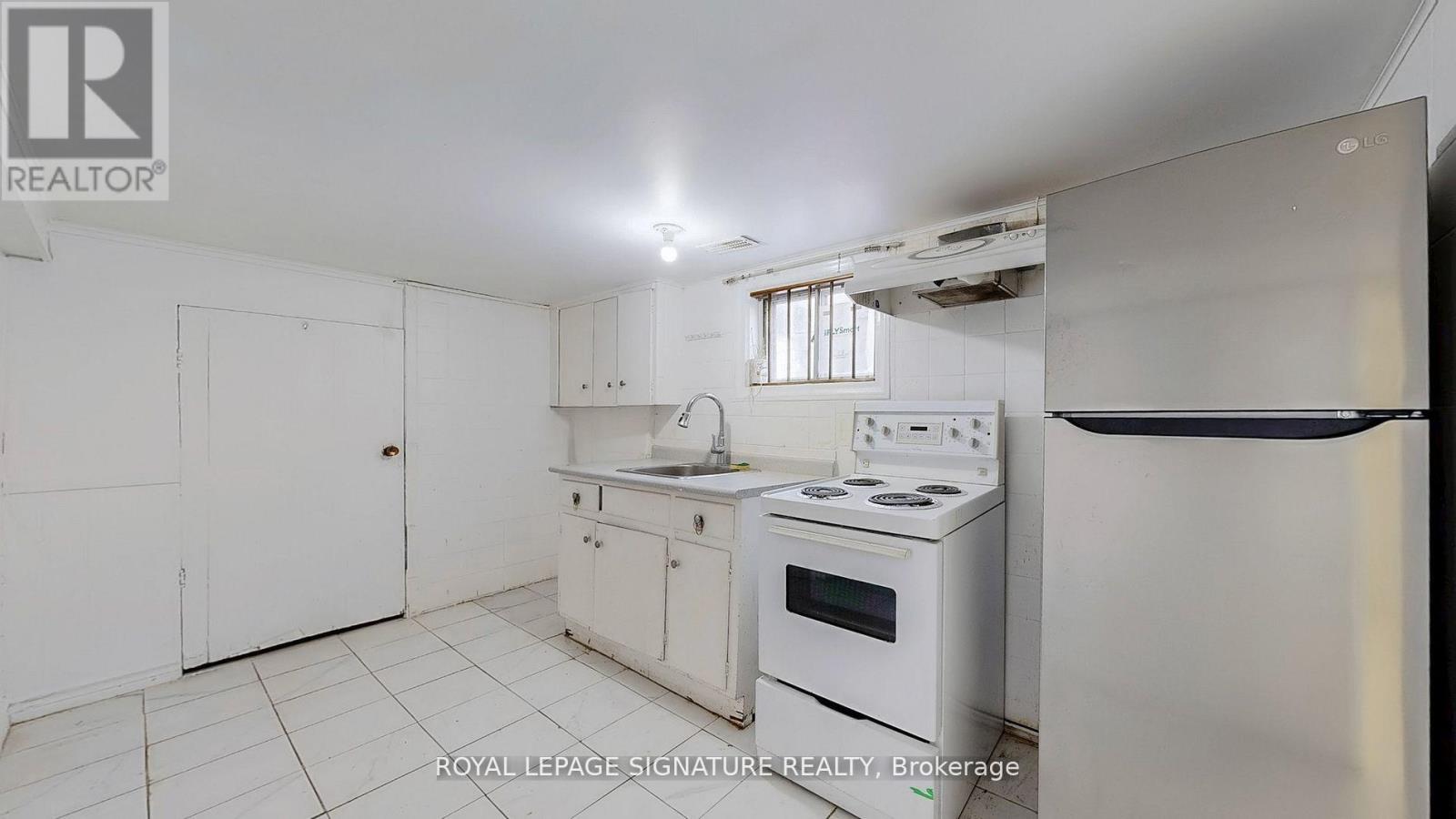 1130 Woodbine Avenue