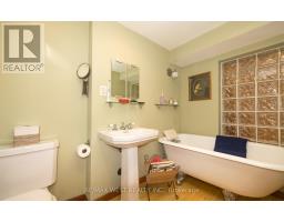 6 Lagos Road, Image 3