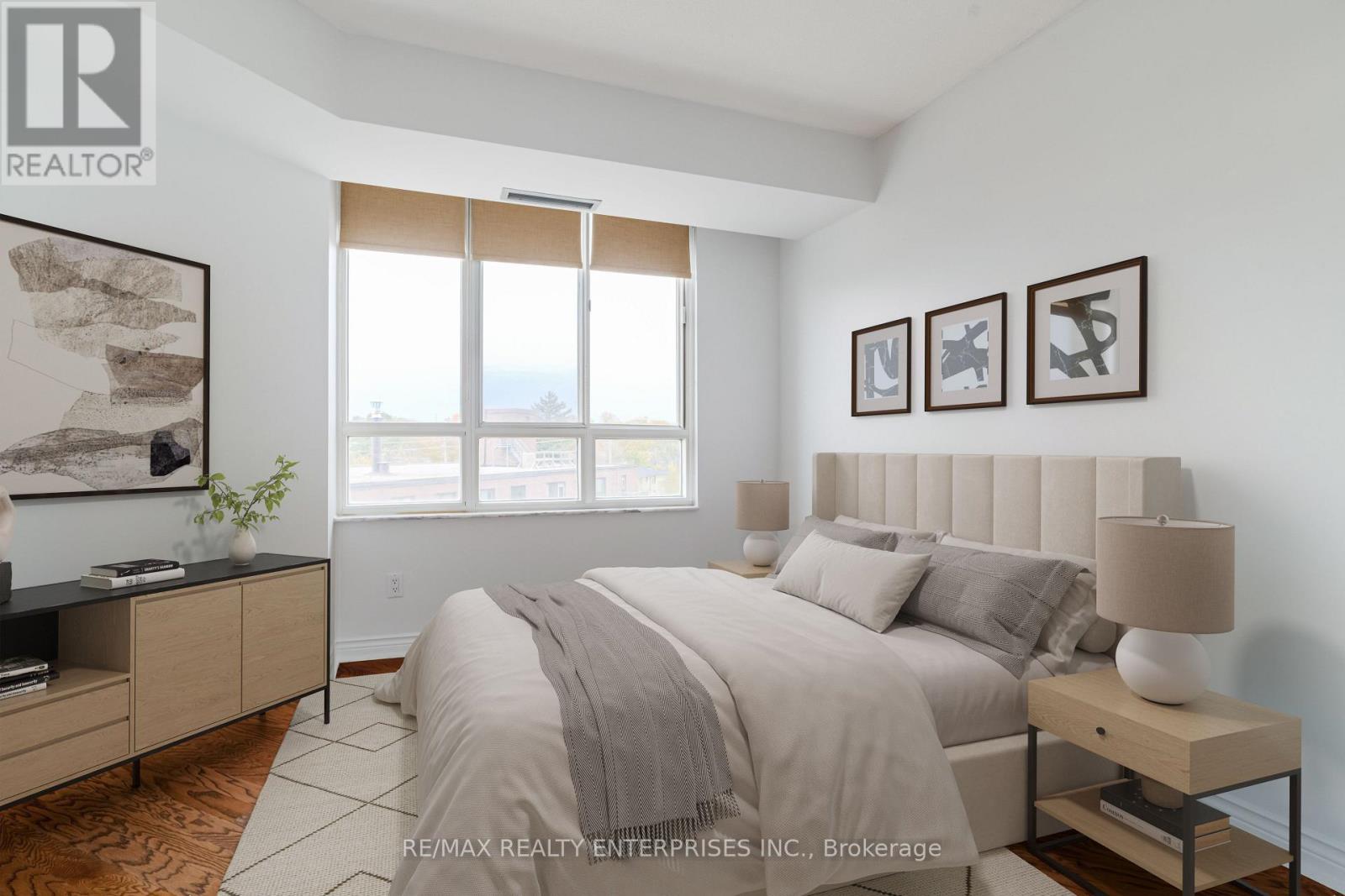 304 2285 Lake Shore Boulevard W