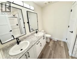 Bedroom - 328 C Boutin Avenue, Hinton, AB T7V0B4 Photo 4