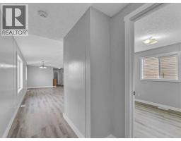 Bedroom - 57 Maple Drive W, Brooks, AB T1R1J2 Photo 4