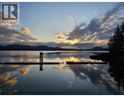 Dining room - 34 Whiskey Cove Denny Island Road, Bella Coola, BC V0T1B0 Photo 2
