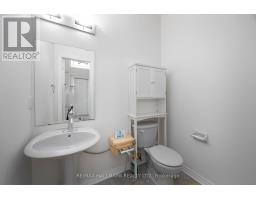 17 Oceanview Street, Richmond Hill, ON L4S2J9 Photo 3