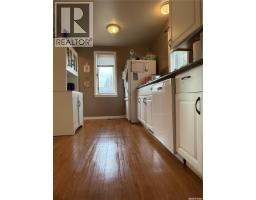 Living room - 325 Manitoba Street, Melville, SK S0A2P0 Photo 5