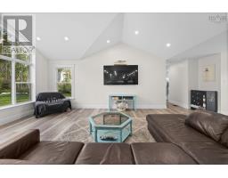 Bath (# pieces 1-6) - 365 Seligs Road, Prospect, NS B3T2A7 Photo 2