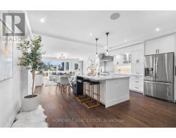 17 Earnscliffe Road, Image 2