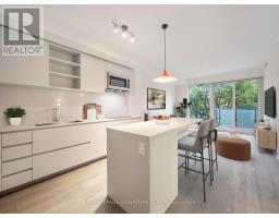 504 128 Pears Avenue, Image 3