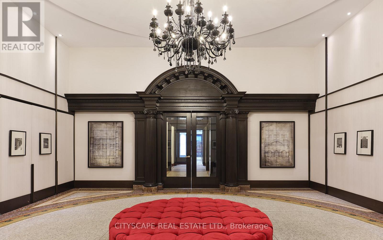 4810 197 Yonge Street