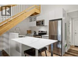 Kitchen - 202 B 1 Industrial Place, Canmore, AB T1W1Y1 Photo 3