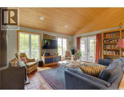 Bedroom - 25 Bell Hill Road, Long Point, NB E5N7W5 Photo 5