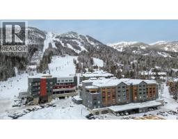 Living room - 4280 Red Mountain Road Unit 405, Rossland, BC V0G1Y0 Photo 3