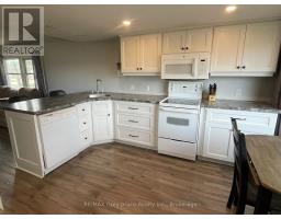 102 Grace Street W, Georgian Bluffs, ON N0H2N0 Photo 4