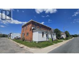 115 117 Pim St, Sault Ste Marie, ON P6A3G7 Photo 3