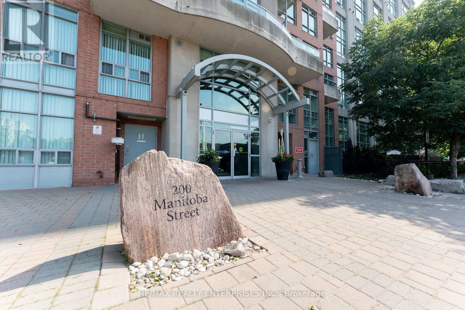 333 200 Manitoba Street