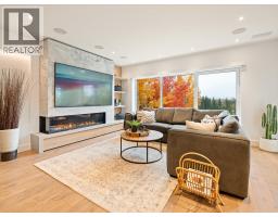 7667 Cerulean Drive, Pemberton, BC V0N2L3 Photo 3