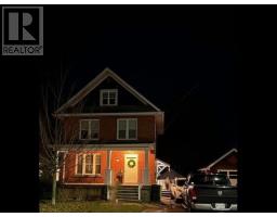 Dining room - 7 Forest Ave, Sault Ste Marie, ON P6B1A3 Photo 2