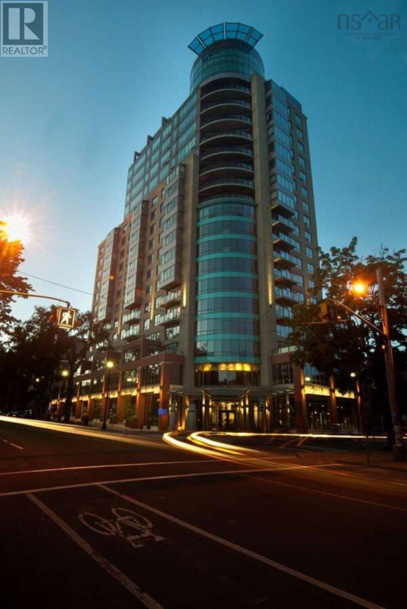 1207 1445 South Park Street