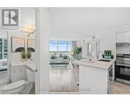 Kitchen - 1608 219 Fort York Boulevard, Toronto, ON M5V1B1 Photo 3