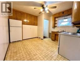 Bedroom - 925 15 Street, Wainwright, AB T9W1E6 Photo 3