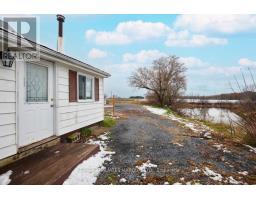 Living room - 4872 Nine Mile Road, South Glengarry, ON K0C1S0 Photo 3